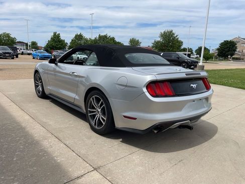 Used 2015 Ford Mustang Premium RWD image 7