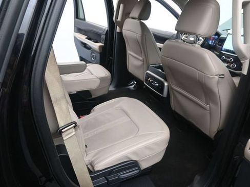 Used 2023 Ford Expedition Limited AWD/4WD image 30