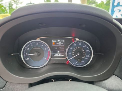 Used 2017 Subaru Crosstrek 2.0i Premium AWD/4WD image 20