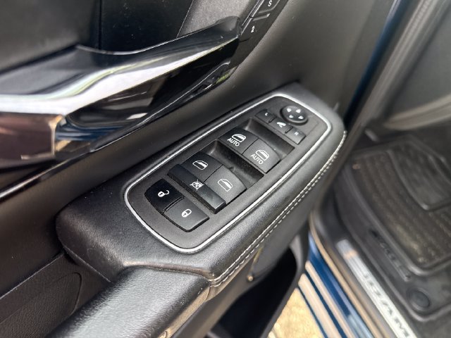 Used 2023 RAM 1500 Limited AWD/4WD image 13
