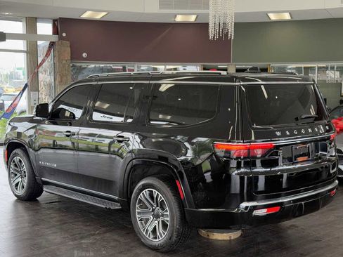 Used 2024 Jeep Wagoneer 4WD w/ Premium Group I image 14