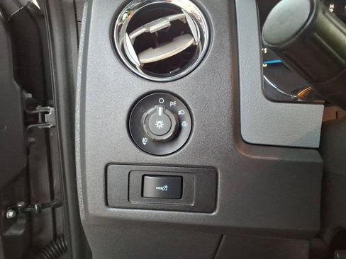 Used 2013 Ford F150 XLT w/ Luxury Equipment Group AWD/4WD image 16