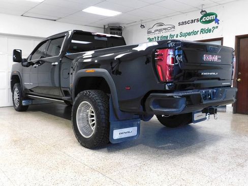 Used 2025 GMC Sierra 3500 Denali w/ Denali Reserve Package AWD/4WD image 6