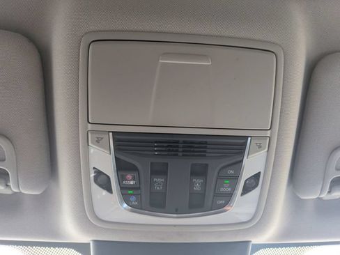 Used 2022 Acura MDX SH-AWD w/ Advance Package image 27