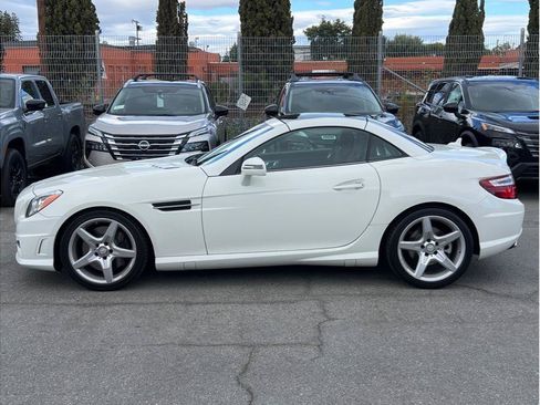 Used 2012 Mercedes-Benz SLK 350 image 7