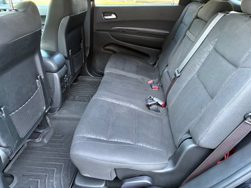 Used 2023 Dodge Durango SXT AWD/4WD image 16