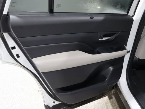 Certified 2024 Toyota Grand Highlander XLE image 18