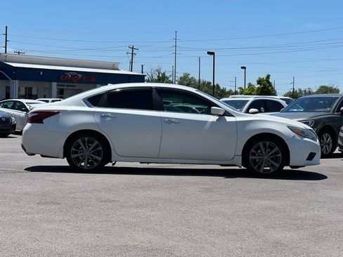 Used 2018 Nissan Altima 2.5 SR w/ SR Special Edition FWD image 8