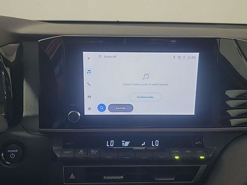 Used 2025 Toyota Camry LE w/ Convenience Package image 28