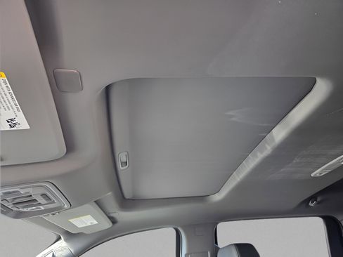 New 2026 Chevrolet Silverado 1500 LTZ w/ LTZ Premium Package image 17