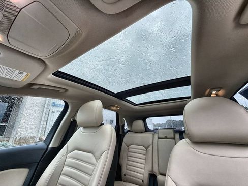 Used 2016 Ford Edge SEL w/ Equipment Group 201A AWD/4WD image 16