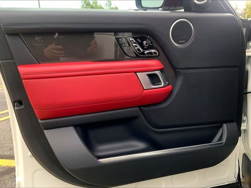 Used 2021 Land Rover Range Rover SV Autobiography Dynamic image 21