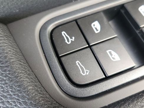 New 2026 Porsche Cayenne Coupe image 21