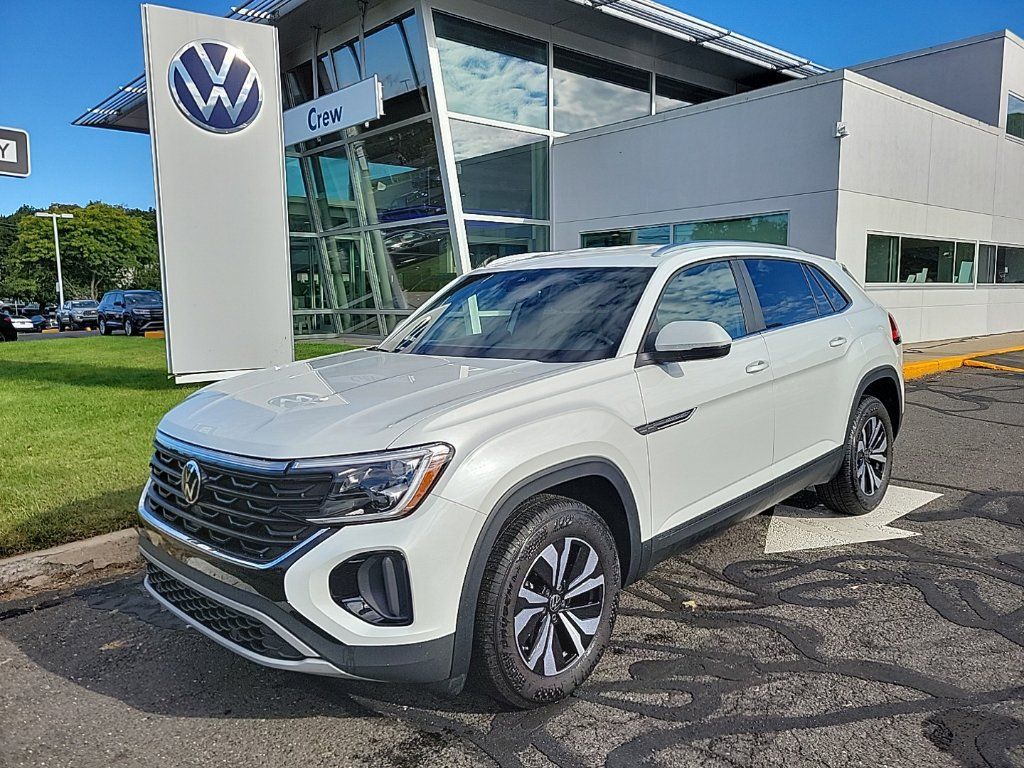 Certified 2026 Volkswagen Atlas Cross Sport SE AWD/4WD image 1