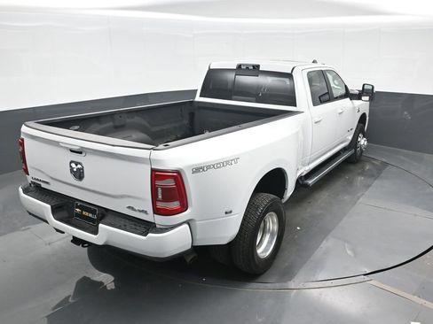 Used 2023 RAM 3500 Laramie AWD/4WD image 32