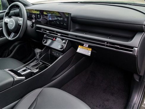 New 2025 Hyundai Santa Cruz SEL image 24