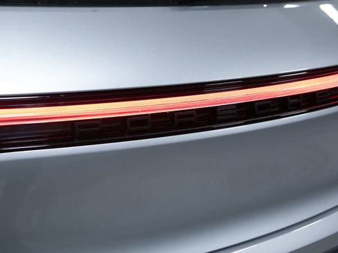 New 2026 Porsche Macan S AWD/4WD image 19