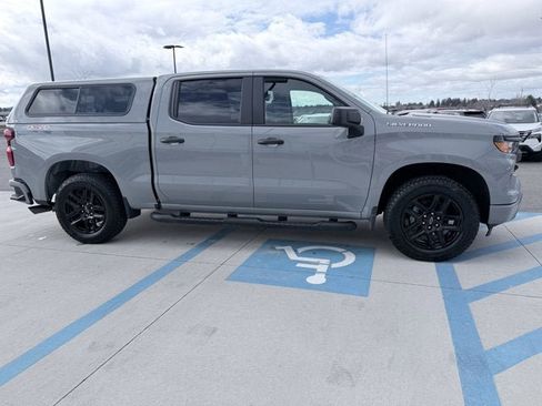Used 2025 Chevrolet Silverado 1500 Custom w/ Turbomax Blackout Package image 5