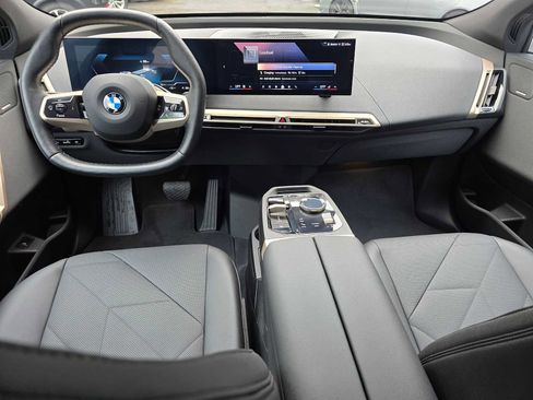 Used 2026 BMW iX xDrive45 AWD/4WD image 19
