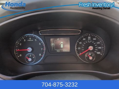 Used 2017 Kia Sorento LX w/ LX Convenience Package image 23