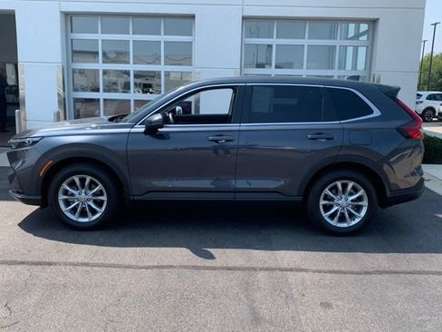 Used 2024 Honda CR-V EX image 3