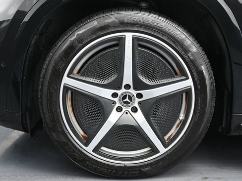 Used 2023 Mercedes-Benz EQS 580 4MATIC SUV image 13