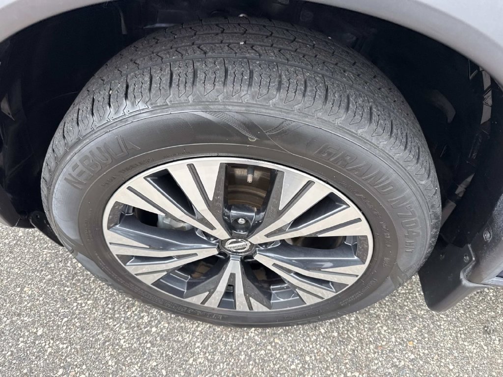 Used 2021 Nissan Rogue SV w/ Premium Package FWD image 11