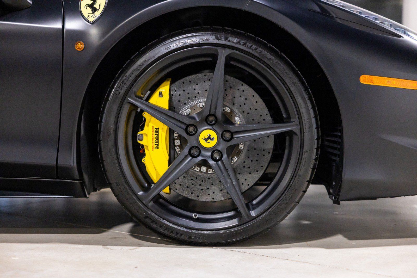 Used 2011 Ferrari 458 Italia Coupe RWD image 24