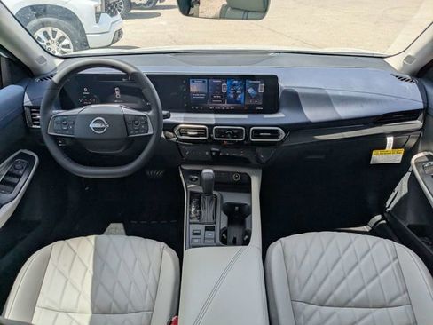 Used 2026 Nissan Sentra SL w/ Floor Mat Package FWD image 10