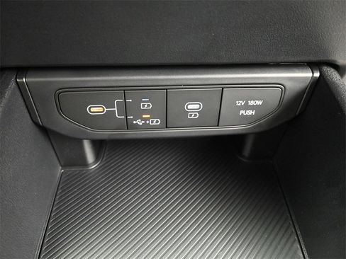 New 2025 Kia K4 LXS image 27