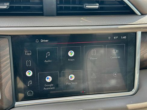 Used 2022 GMC Yukon XL Denali w/ Advanced Technology Package AWD/4WD image 16