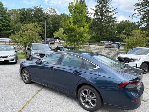 Used 2024 Honda Accord EX image 5