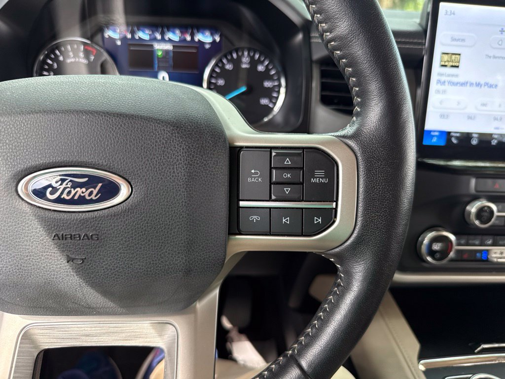 Used 2023 Ford Expedition XLT RWD image 35