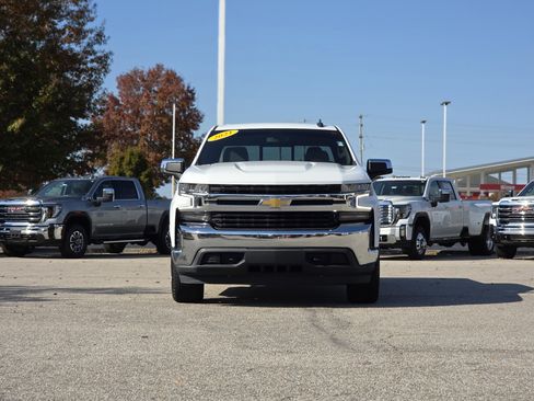 Used 2021 Chevrolet Silverado 1500 LT w/ All Star Edition Plus image 2