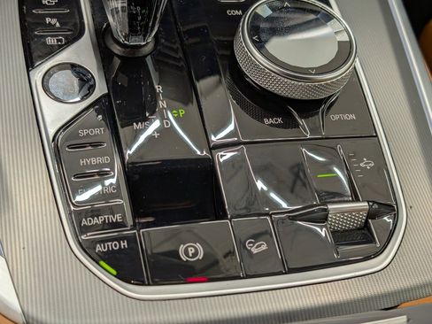 Used 2022 BMW X5 xDrive45e w/ M Sport Package image 26