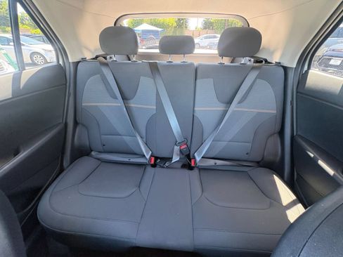 Used 2026 Kia Niro LX FWD image 36