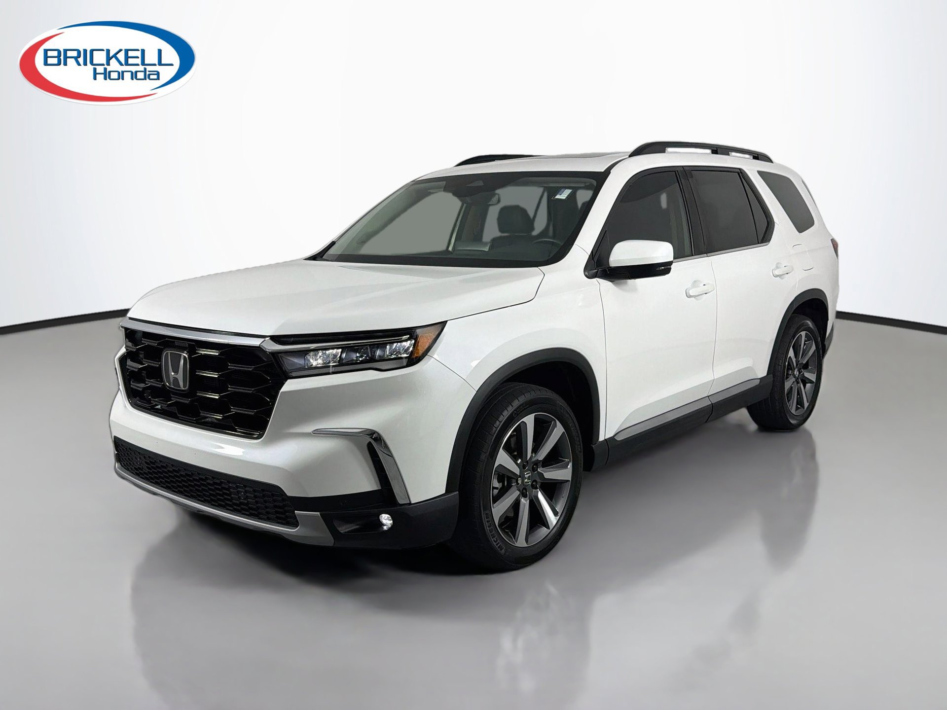Used 2024 Honda Pilot Touring image 7