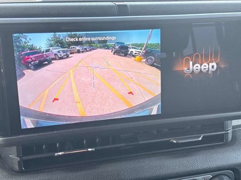 Certified 2025 Jeep Wrangler Unlimited Sport AWD/4WD image 27