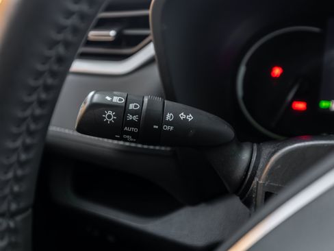 Used 2023 Toyota RAV4 XLE Premium FWD image 59