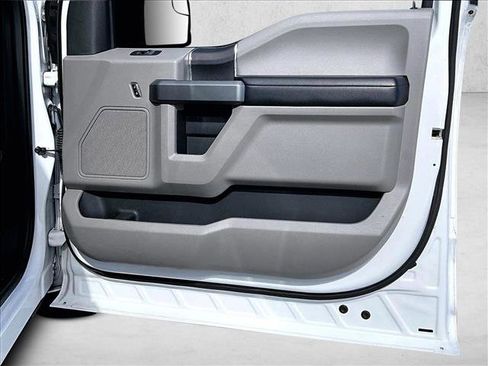 Used 2016 Ford F150 XLT image 19