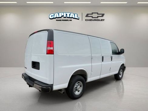 New 2025 Chevrolet Express 2500 Work Van w/ Driver Convenience Package image 5