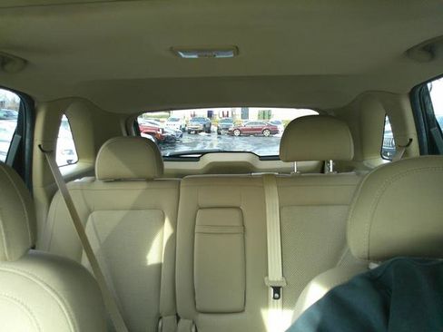 Used 2008 Saturn Vue XR image 12