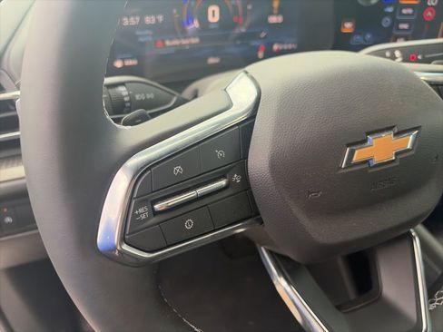 Used 2026 Chevrolet Traverse LT image 17