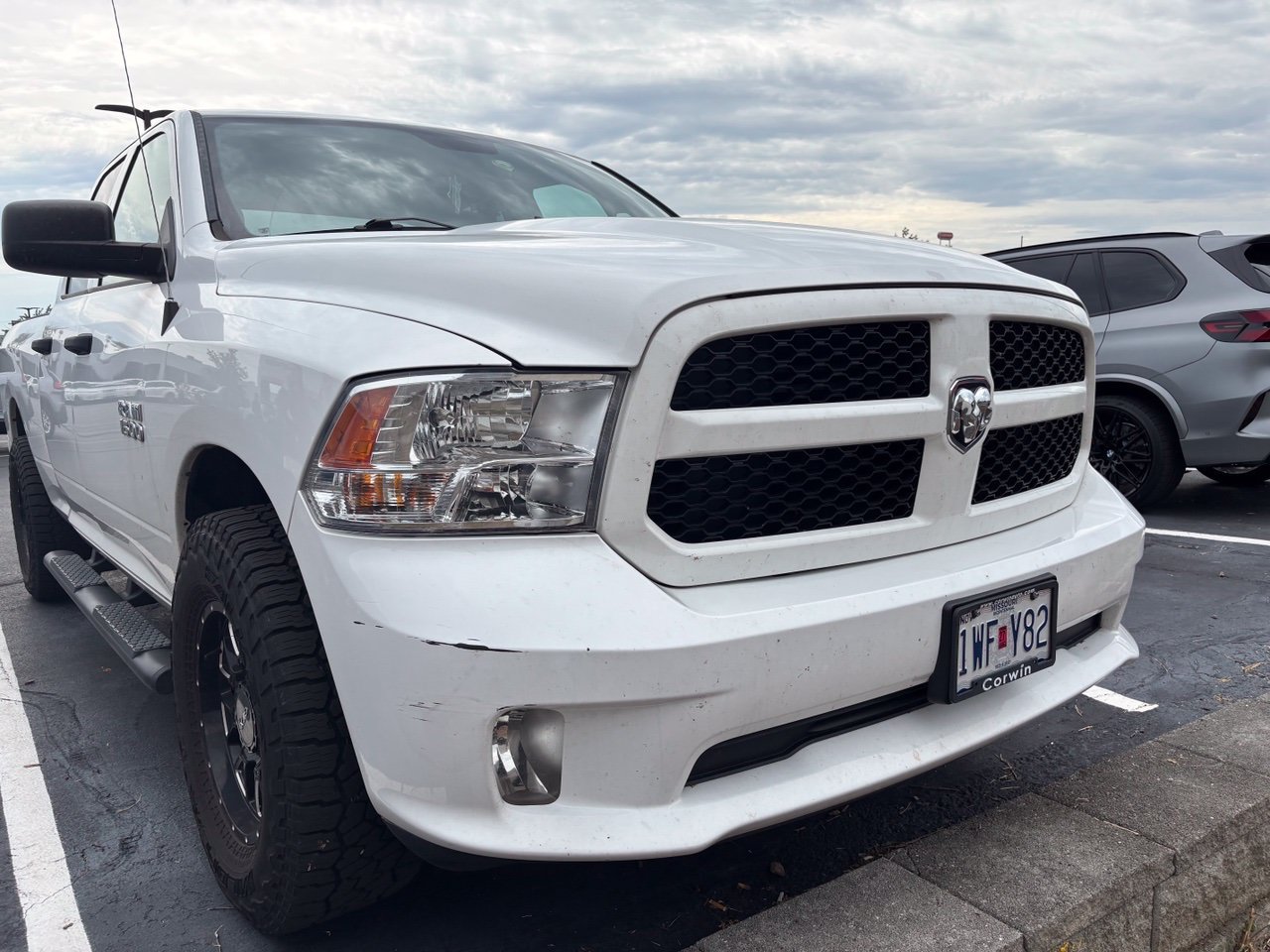 Used 2017 RAM 1500 Express AWD/4WD image 8