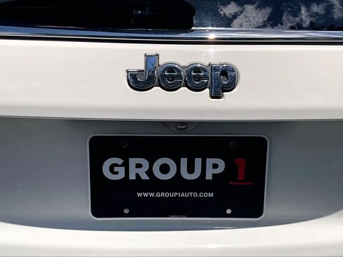Used 2018 Jeep Compass Latitude w/ Popular Equipment Group FWD image 33