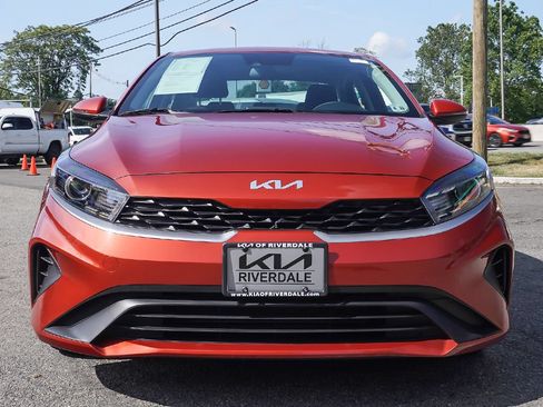 Used 2023 Kia Forte LXS w/ LXS Technology Package FWD image 9