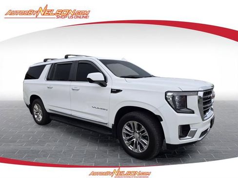 Used 2022 GMC Yukon XL SLT AWD/4WD image 1