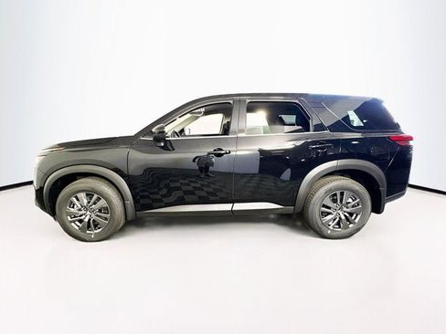 New 2025 Nissan Pathfinder S image 8