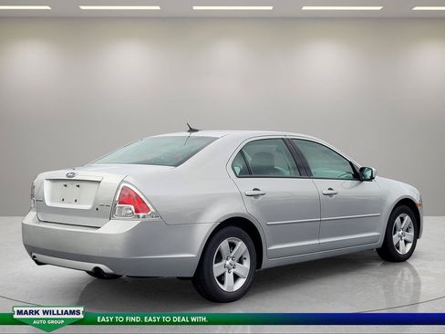 Used 2009 Ford Fusion SE FWD image 4