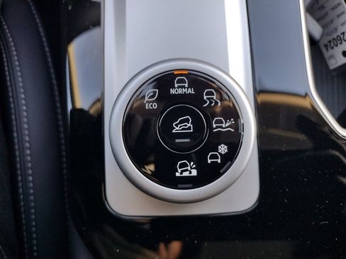 New 2026 Mitsubishi Outlander SEL image 24